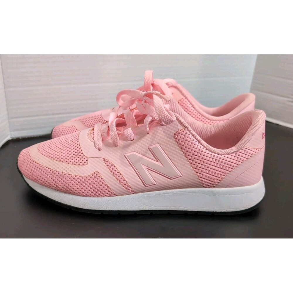 NEW BALANCE MODEL 420 KFL420PG WOMEN'S SIZE 7 BUBBLE GUM PINK EUC